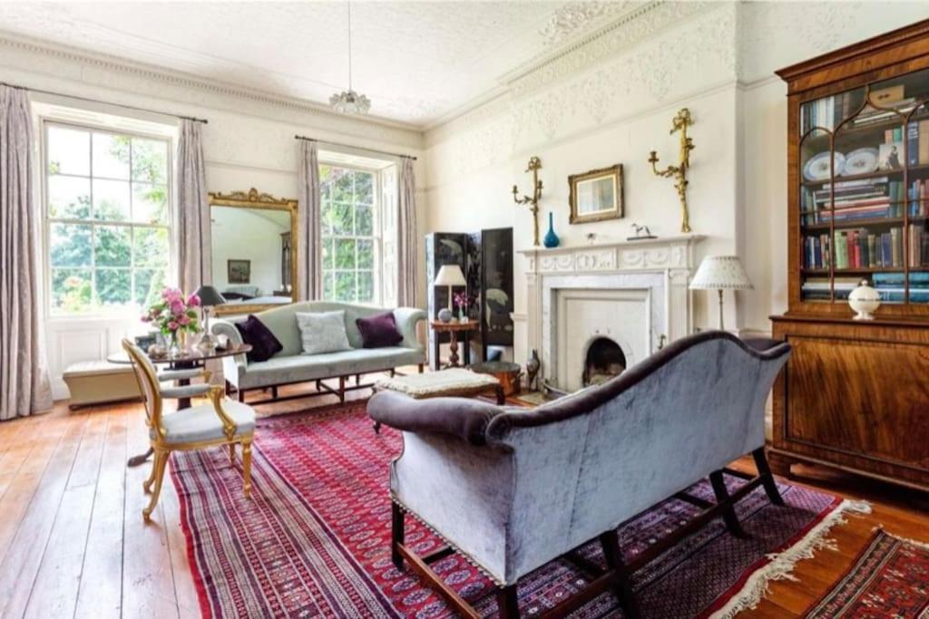 Cressy Hall - Historic Grade II Listed Manor, Gorgeous Topiary Garden Gosberton 외부 사진